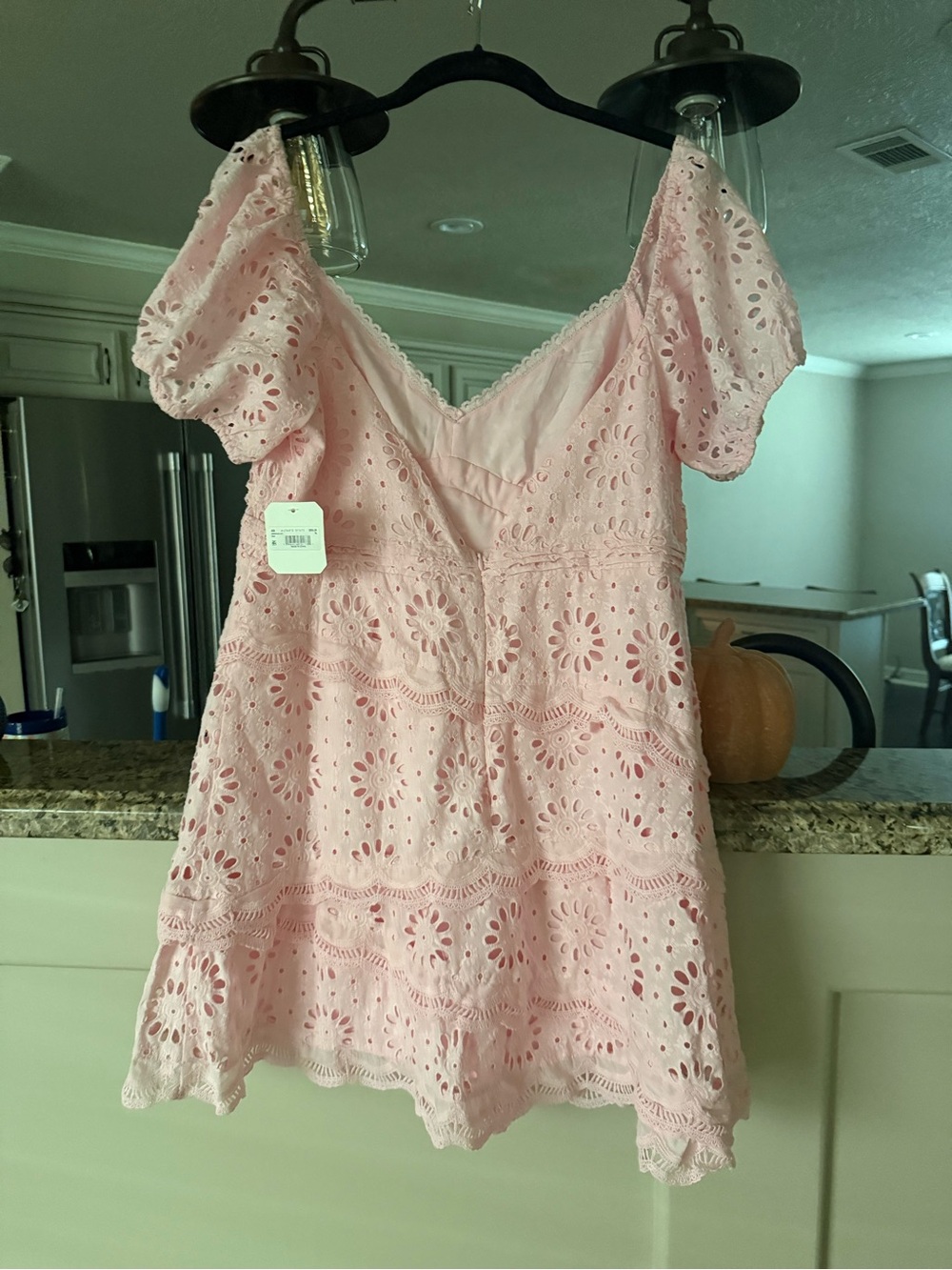 Altar'd State Pink Eyelet V-Neck Puff Sleeve Tunic